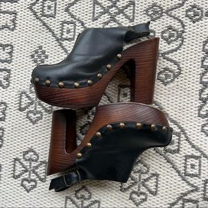 Sisley Italian Leather Clogs